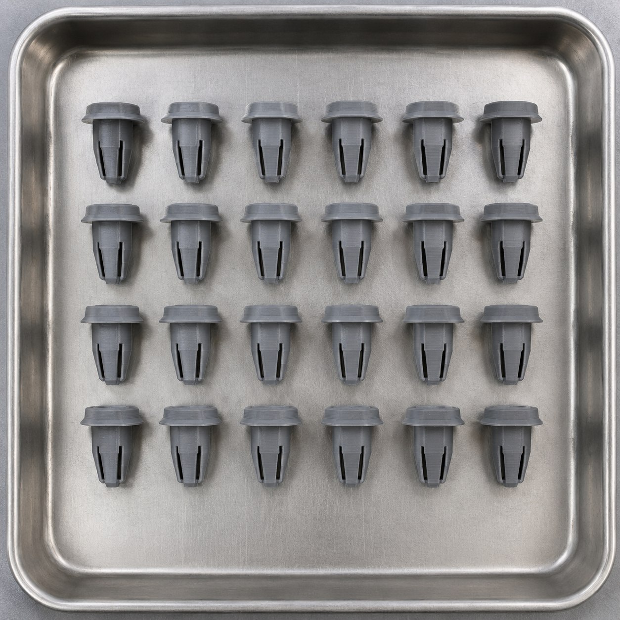 Batch of 3D-printed automotive clips